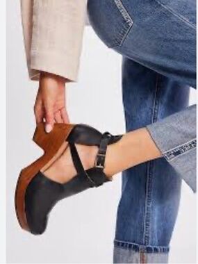NEW Free People Black Cedar Clog – Size Suede Platform Clogs size 41